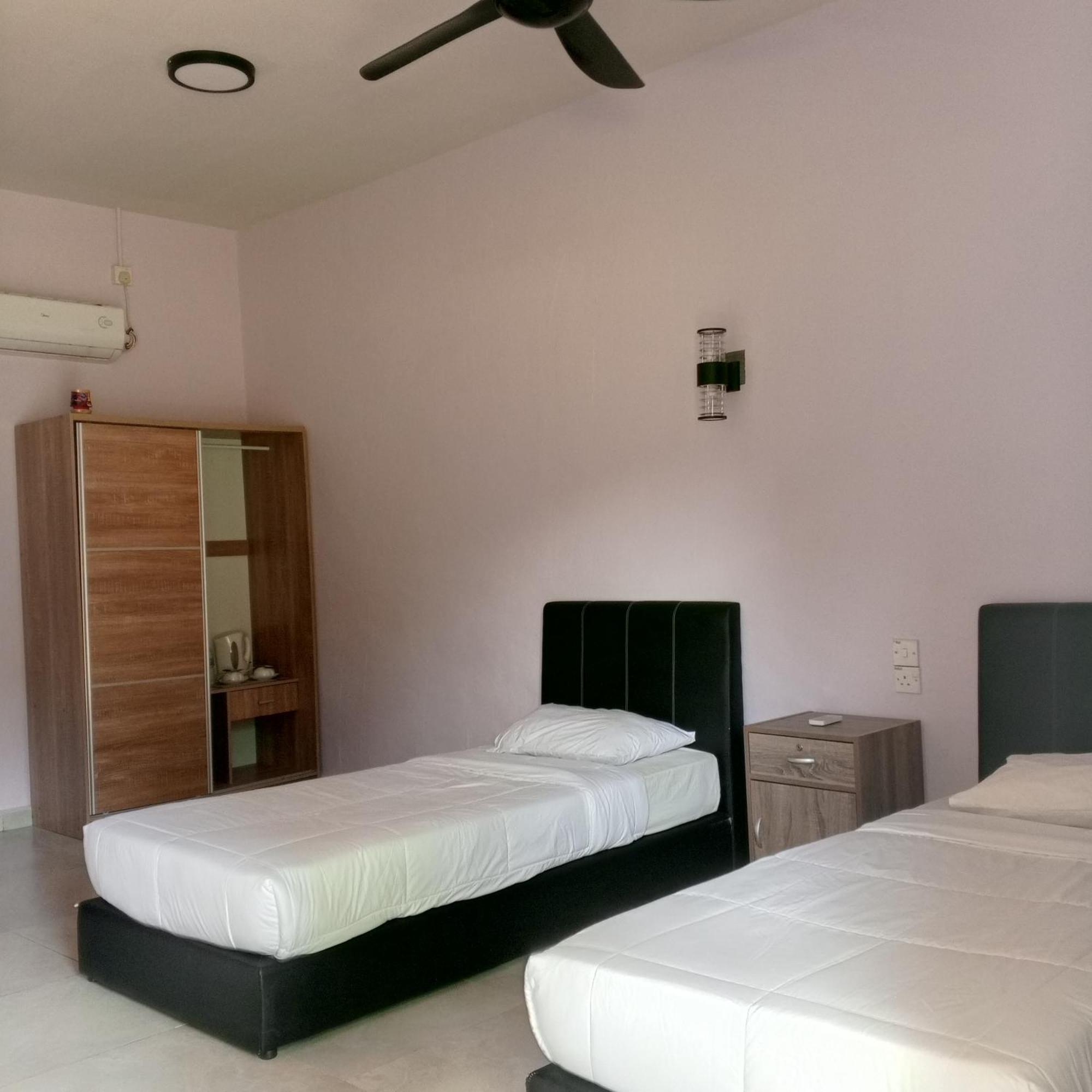 Sukau Tomanggong View Bed & Breakfast Zimmer foto