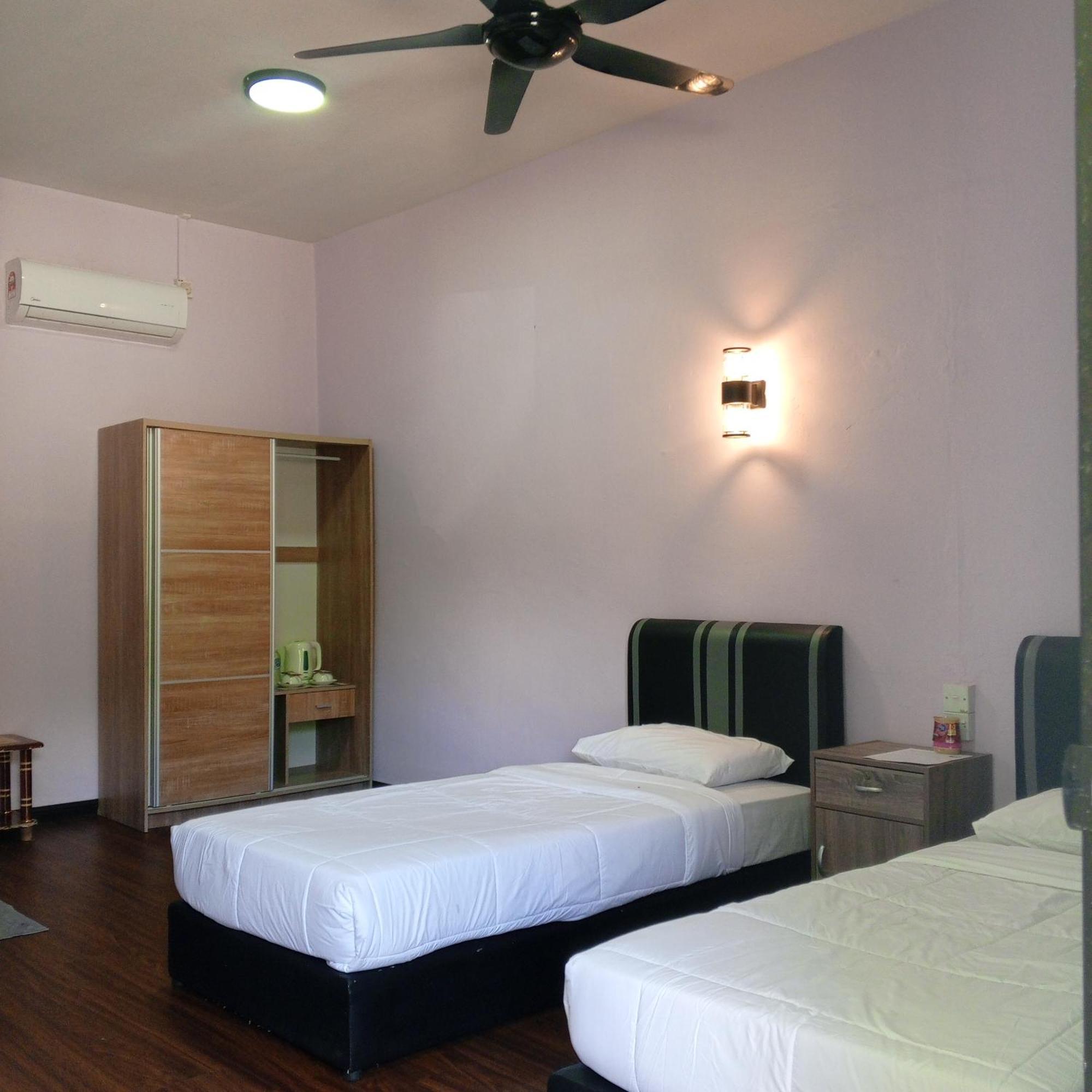 Sukau Tomanggong View Bed & Breakfast Zimmer foto